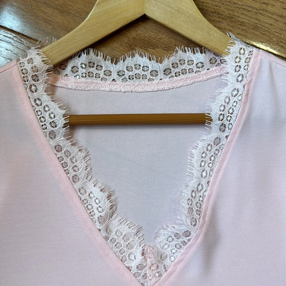 Blencot Lace Trim V Neck Sleeveless Blouse - Picture 8 of 10